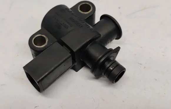 Mercedes-Benz A W168 Electromagnetic valve A6110780049 0928400292 6110780049
