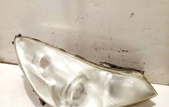 Subaru Outback Headlight/headlamp 9922681017