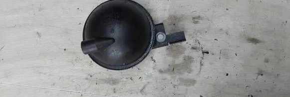 Vacuum air tank