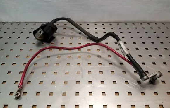 Volkswagen PASSAT B6 Positive cable (battery) 1K0971228L