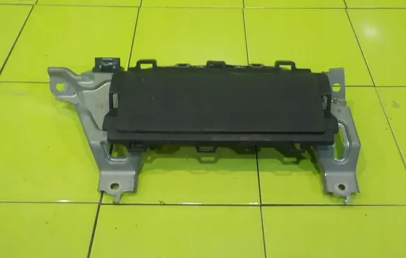 Mitsubishi Lancer VIII Knee airbag 201319810M53
