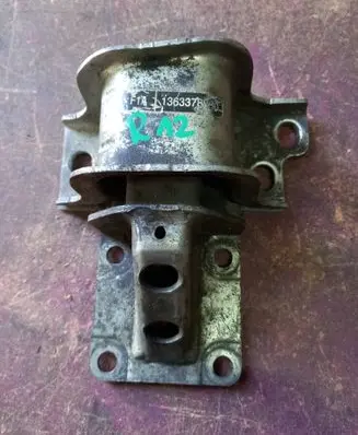 Fiat Ducato Engine mount vacuum valve 1363378080