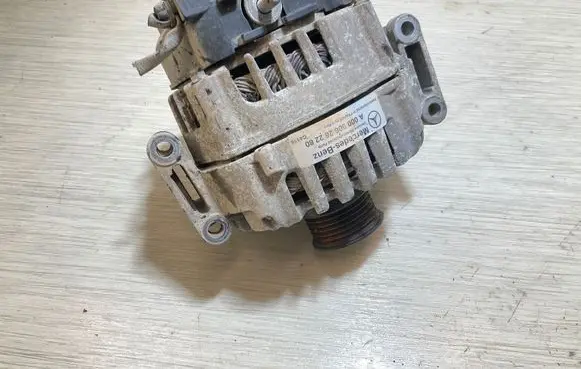 Mercedes-Benz Sprinter W906 Generator/alternator A0009062822 418070919 2613000D