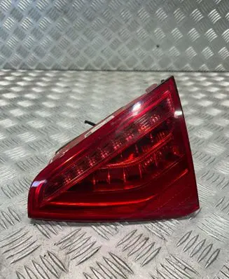 Audi A5 8T 8F Tailgate rear/tail lights 8T0945094C