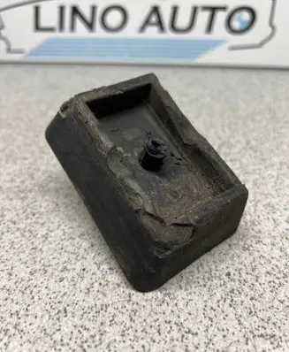 BMW 3 E46 Jacking socket point 8268885