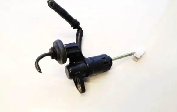 Audi A4 S4 B6 8E 8H Clutch master cylinder 8e1721401s