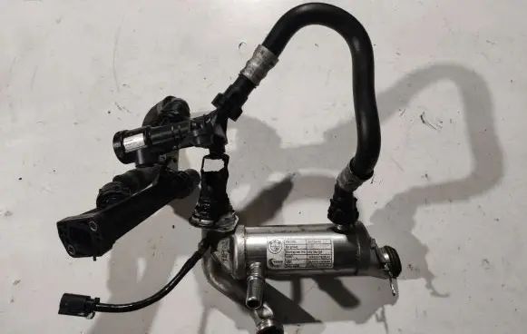 BMW X5 E70 EGR valve cooler 8507334 GBKAH19206AB 045384005