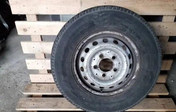 Mercedes-Benz Sprinter W901 W902 W903 W904 R15 spare wheel 9034011402