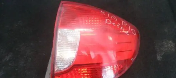 KIA Rio Rear/tail lights