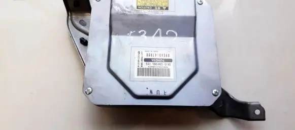 Toyota Prius (XW20) Engine control unit/module 8954047090 89540-47090