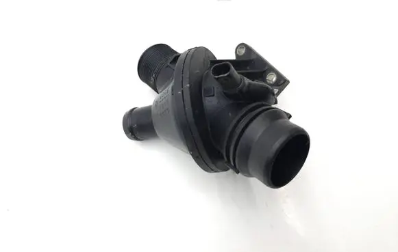 BMW 2 F22 F23 Thermostat 6601544 5603485 6371059