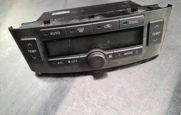 Toyota Avensis T250 Climate control unit 5590205050F 3K24044