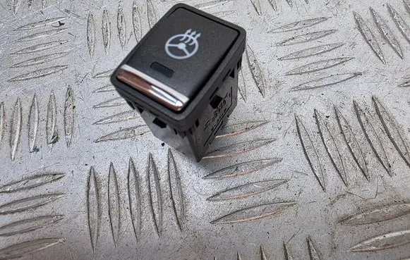 Infiniti QX60 L50 Steering wheel heating switch 3JA0A