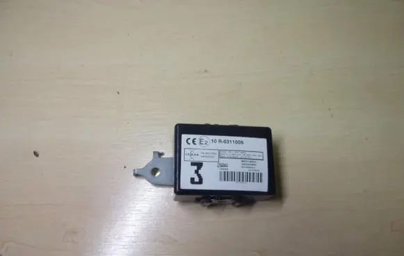 Toyota Yaris Door control unit/module 8974102210 G617