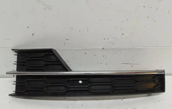 Skoda Octavia Mk3 (5E) Front bumper lower grill 5E0807681G