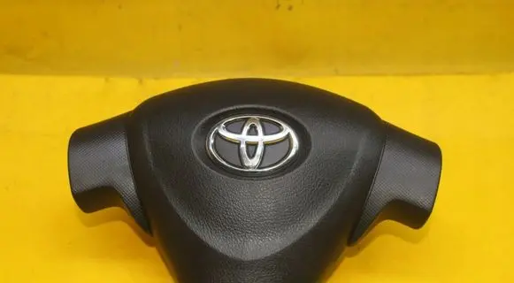 Toyota Auris 150 Steering wheel airbag 112102102