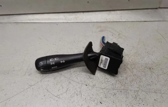 Chevrolet Equinox Indicator stalk 1P825180304