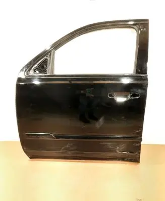 Cadillac Escalade IV Front door
