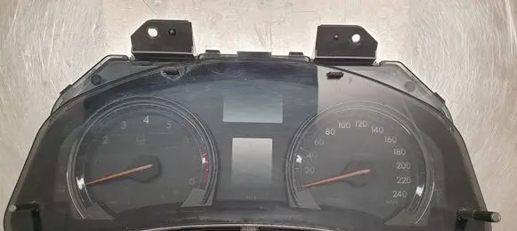 Toyota Avensis T270 Speedometer (instrument cluster) 8380005K90 MB2574406867