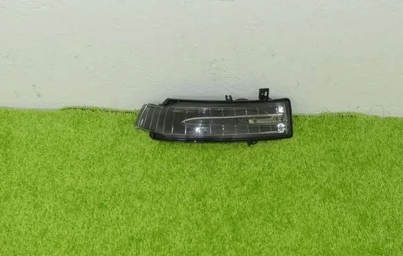 Mercedes-Benz SLS AMG Mirror indicator light 1978200421