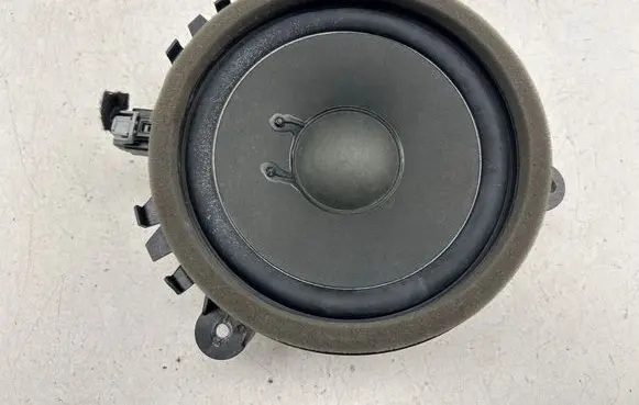 Volvo V50 Front door speaker 30657445 11W16 M5XUG
