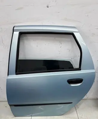 Fiat Punto (188) Rear door
