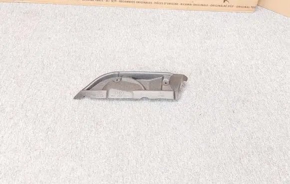 Audi Q3 8U Other interior part 8V1819593
