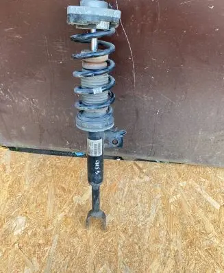 BMW 5 F10 F11 Front shock absorber with coil spring 6863895 814904009467 10541314