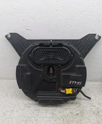 Opel Astra L Subwoofer speaker 9833805980