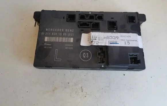 Mercedes-Benz E W211 Door control unit/module 2118201585