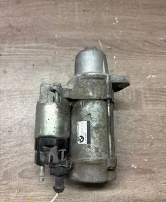 BMW 5 F10 F11 Starter motor 7631558 4280009131