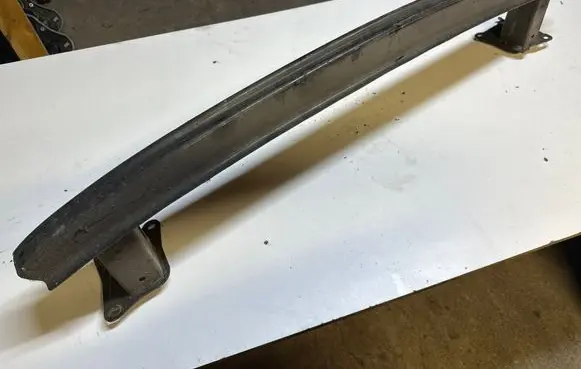 Volkswagen Jetta V Rear bumper cross member 1K5807305