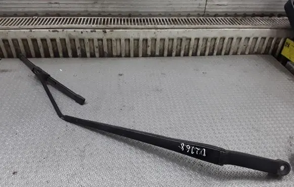 Toyota Avensis Verso Windshield/front glass wiper blade 