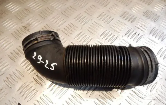 Volkswagen Touran I Air intake hose/pipe 1K0129684B 2925