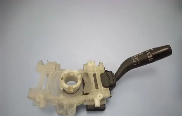 Mazda 323 F Wiper control stalk GE6T 17B366