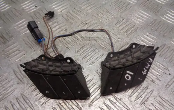 Opel Meriva B Steering wheel buttons/switches 09185419