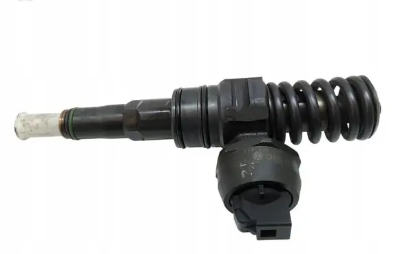 Seat Leon (1P) Fuel injector 038130073AG