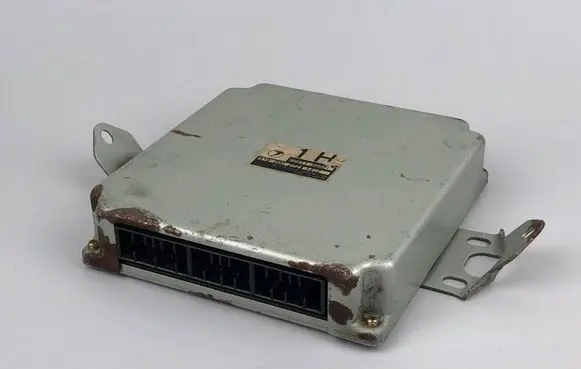 Subaru Forester SF Engine control unit/module 22611AG401
