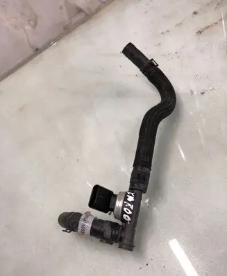 Skoda Karoq Fuel pressure sensor 04b906054g