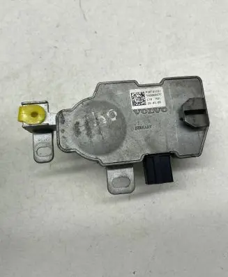 Volvo V50 Steering wheel lock P30741161 T450B387C