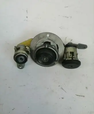 Ford Streetka Coupe door lock (next to the handle) 