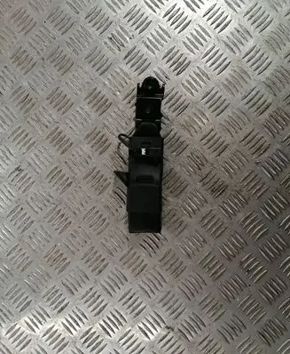 Toyota Avensis T270 Rear seatbelt buckle 609311000