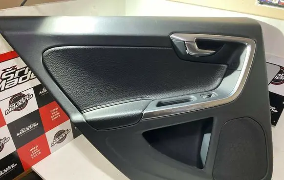 Volvo XC60 Rear door card panel trim 1302149 8635872 8635869