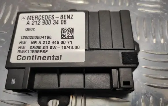 Mercedes-Benz C W204 Fuel pump relay A2129003408