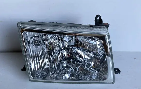Toyota Land Cruiser (HDJ90) Headlight/headlamp