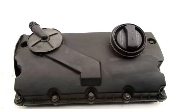 Volkswagen PASSAT B5.5 Rocker cam cover 038103475