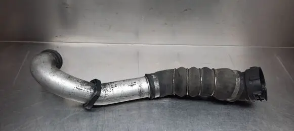 BMW 5 E60 E61 Intercooler hose/pipe