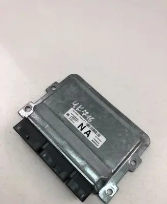 Renault Clio IV Engine control unit/module ECU 237103620S 237103628S