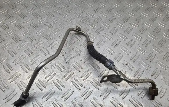 Audi A3 S3 8V Fuel line pipe 04L131582B