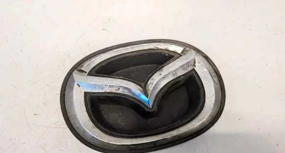 Mazda 6 Manufacturer badge logo/emblem GHP950716